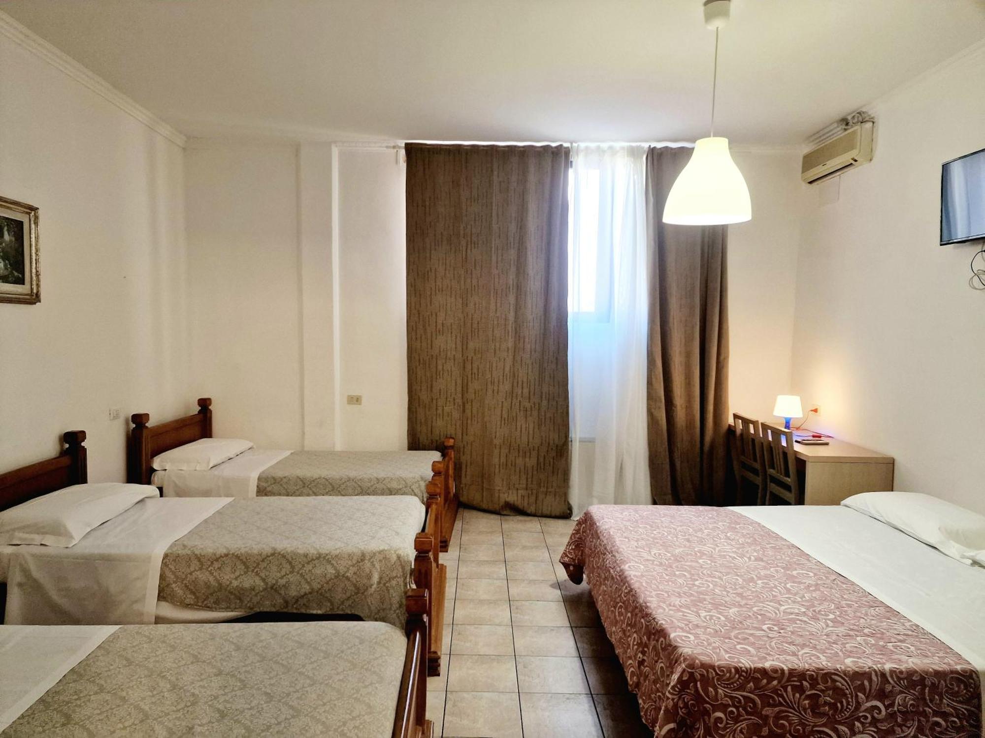 Hotel Firenze 2000 Bagian luar foto