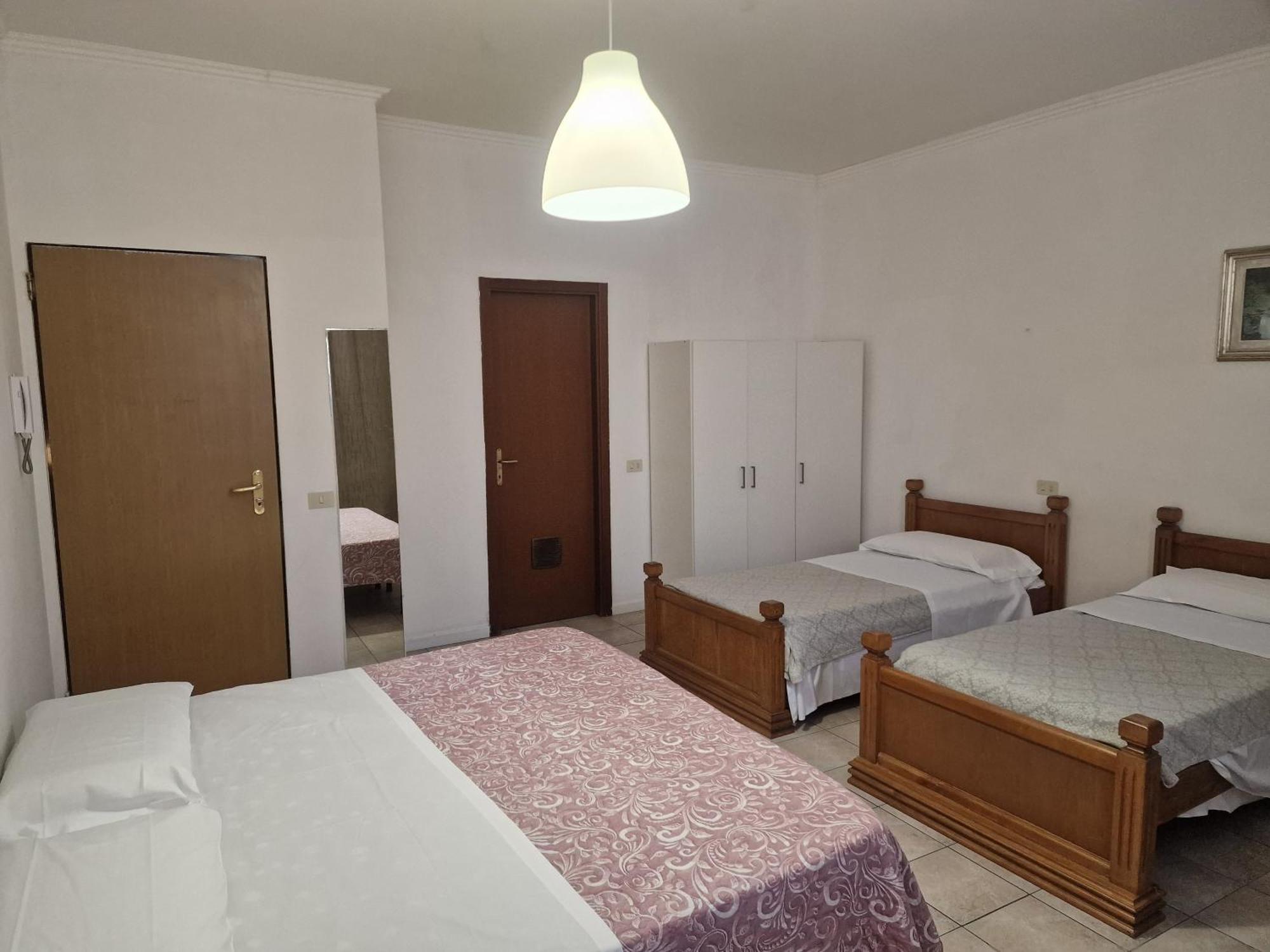 Hotel Firenze 2000 Bagian luar foto